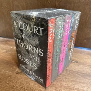 A Court of Thorns and Roses HARDCOVER Boxed Set. Brand new in wrapping